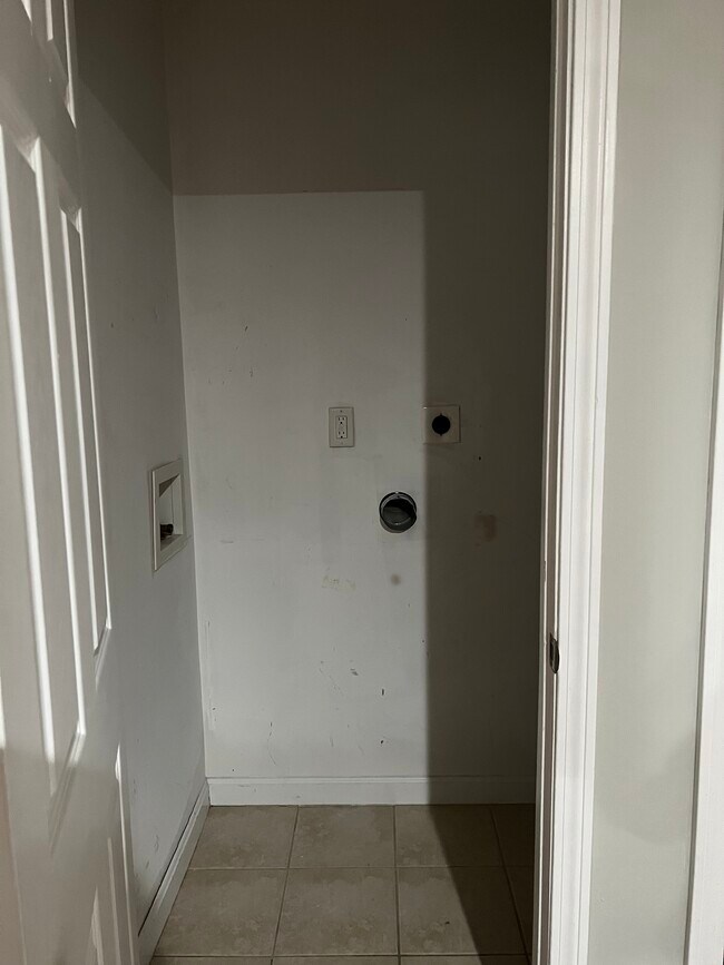 Washer and dryer hook ups hallway closet - 170 Union St