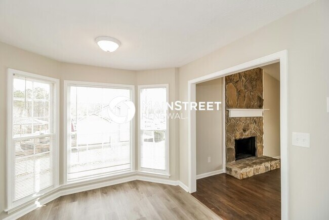 Building Photo - 3 Bedroom Pet-Friendly Home in Powder Springs, GA with Main Street Renewal