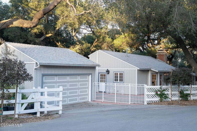 Building Photo - 1753 Hidden Vly Rd