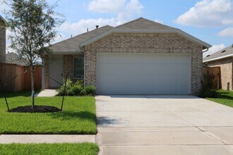 Building Photo - 26815 Inkberry Holly Ln