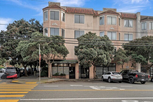 Building Photo - 3111 Vicente Street Apts