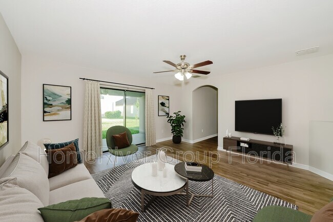 Foto del edificio - 11840 Valhalla Woods Dr