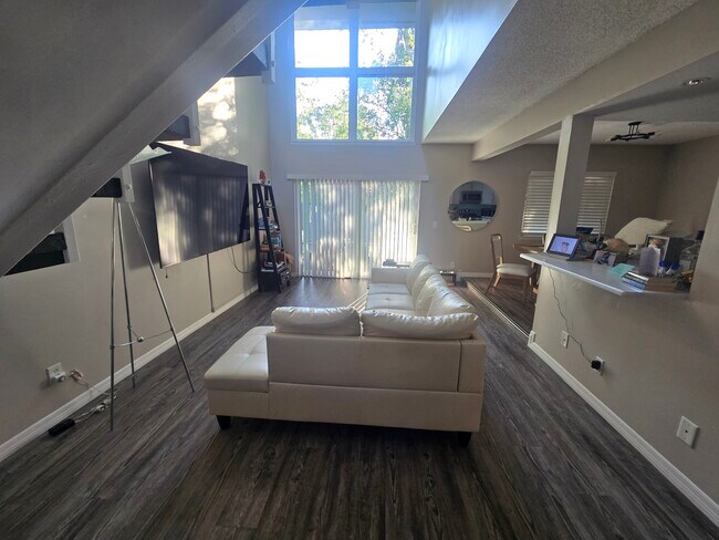 Foto del edificio - 713 St Michael Ln