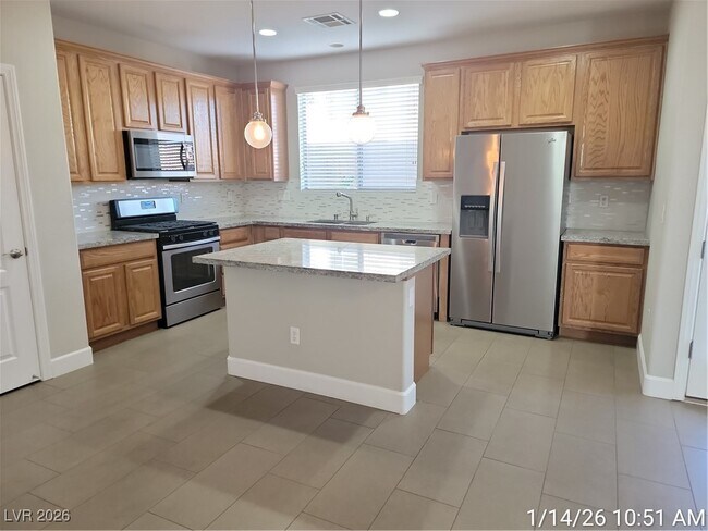 Foto del edificio - 10416 Scotch Elm Ave