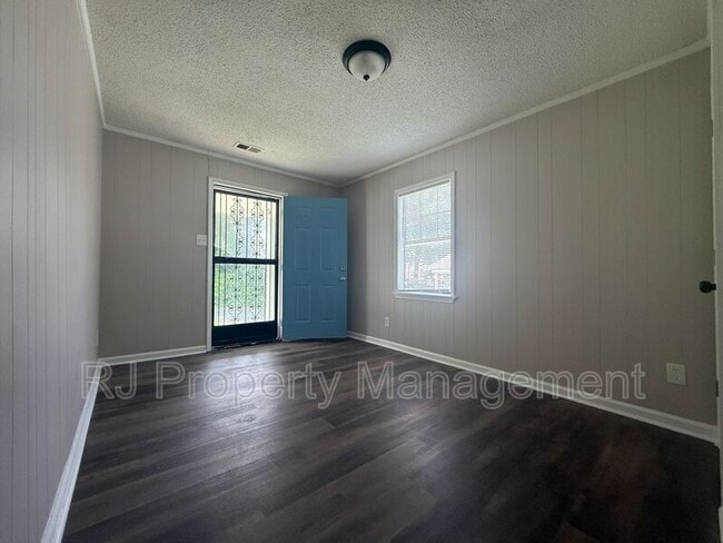Foto del edificio - 2076 Goff Ave