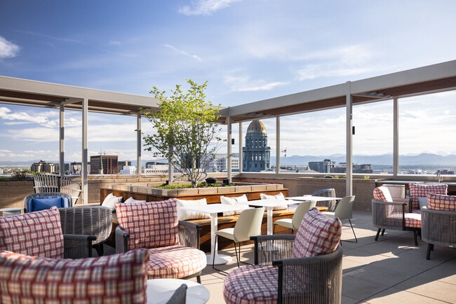 Building Photo - NOVEL Uptown by Crescent Communities