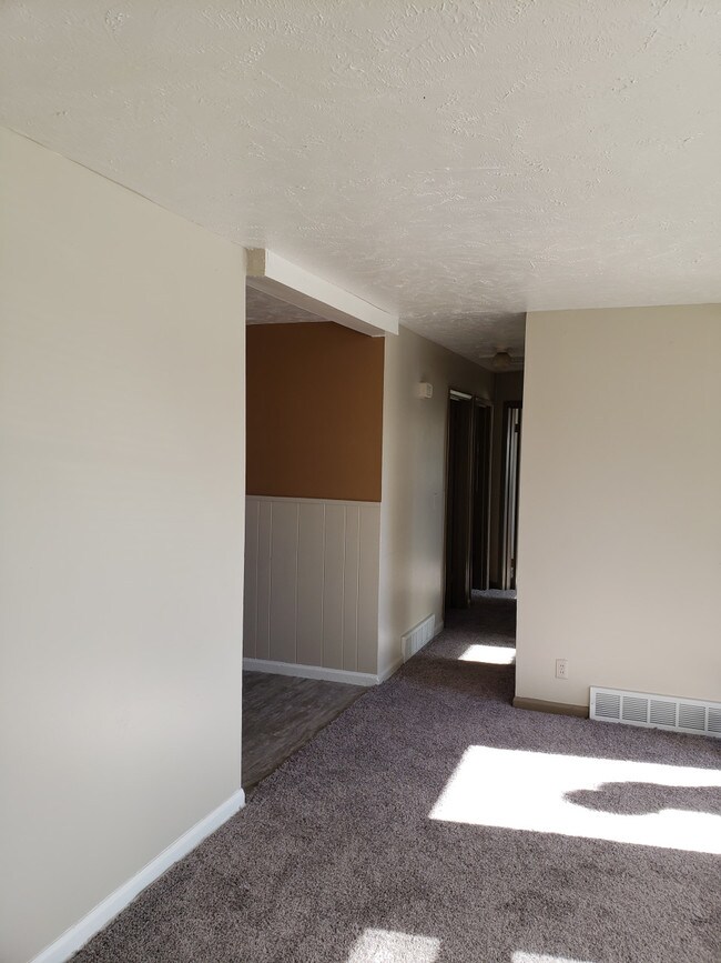 Building Photo - 4510 Crown Point