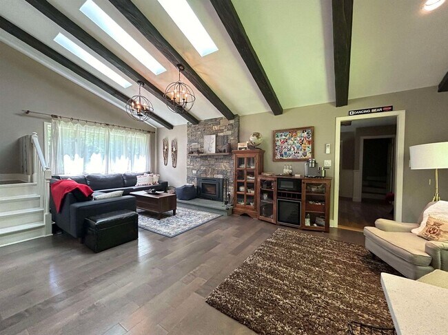 Foto del edificio - 13 Deer