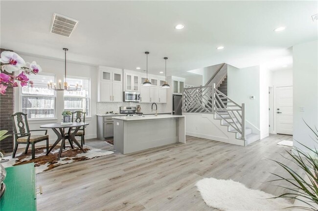 Building Photo - 1106 NW 79th St