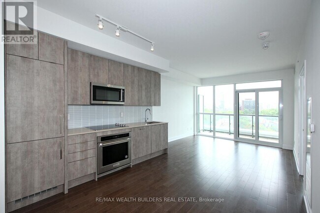 Photo du bâtiment - 181 Bedford Rd