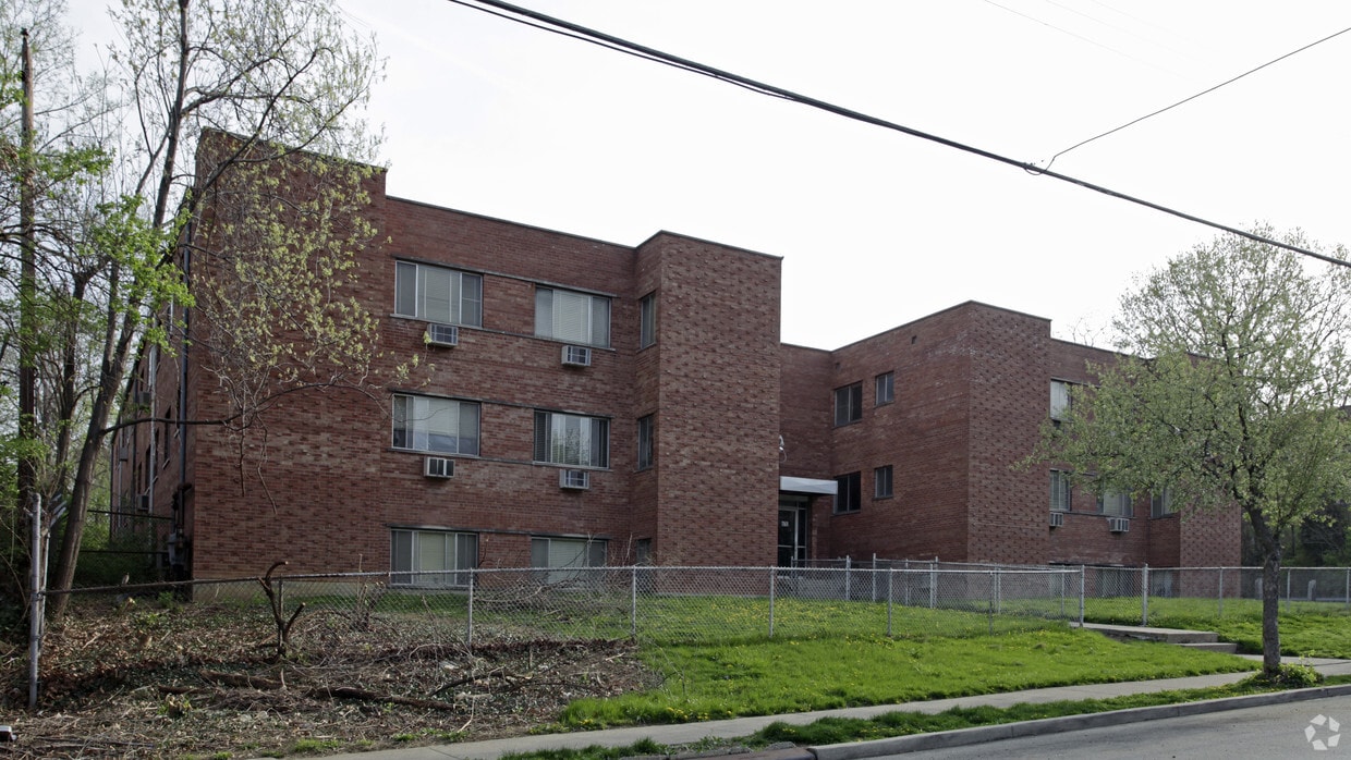 Primary Photo - Osage Apartments