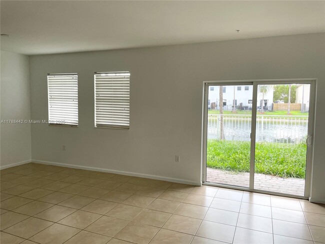 Building Photo - 8850 NW 97th Ave