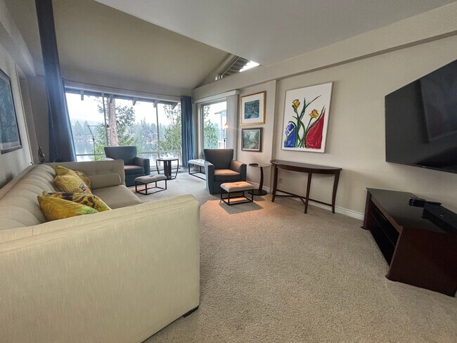 Foto del edificio - 221 N Bay Ln