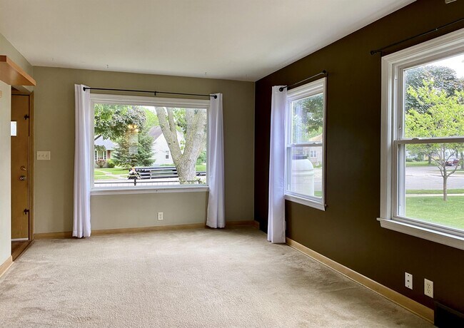 Foto del edificio - 3209 N 89th St