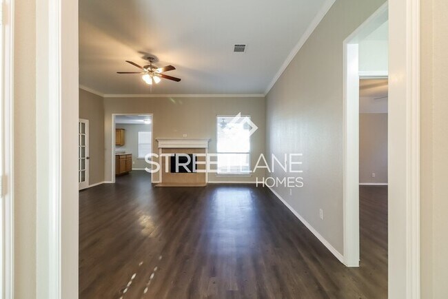 Foto del edificio - Charming 3 Bedroom in Burleson!