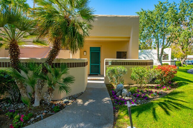 Building Photo - 67501 Toltec Ct