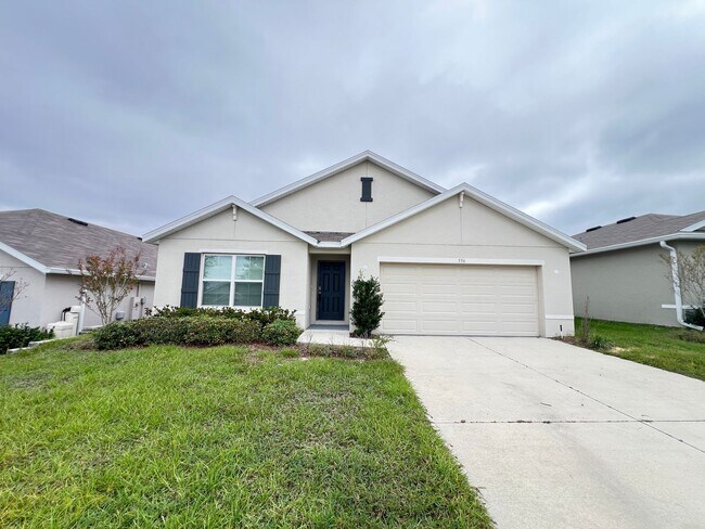 Building Photo - 4 Bedroom, 2 Bathroom Home in the Highly D...