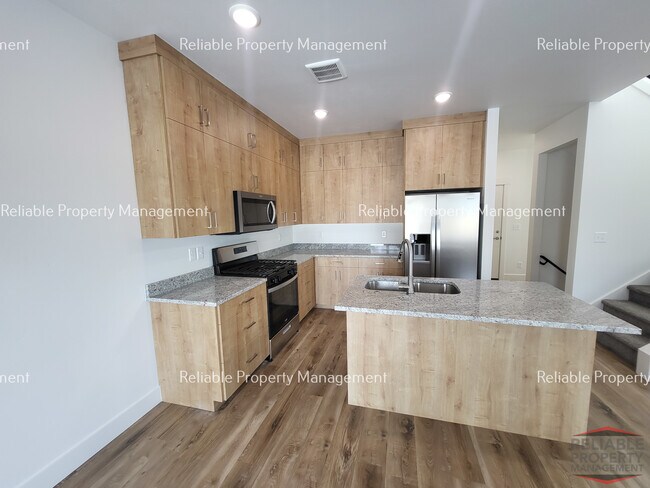 Building Photo - 341 Eliza Joy Ln