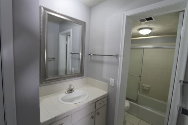 Interior Photo - Briggs Point