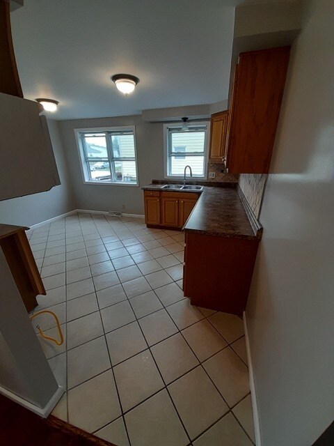 Building Photo - 36 S Bellevue Ave