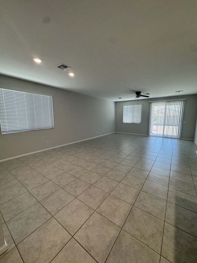 Building Photo - 24623 W Mohave St