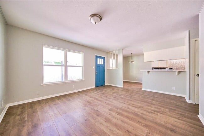 Foto del edificio - 8602 Fireside Dr