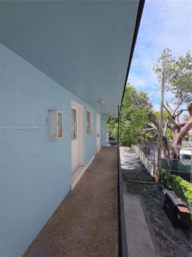 Building Photo - 1152 NW 6th St