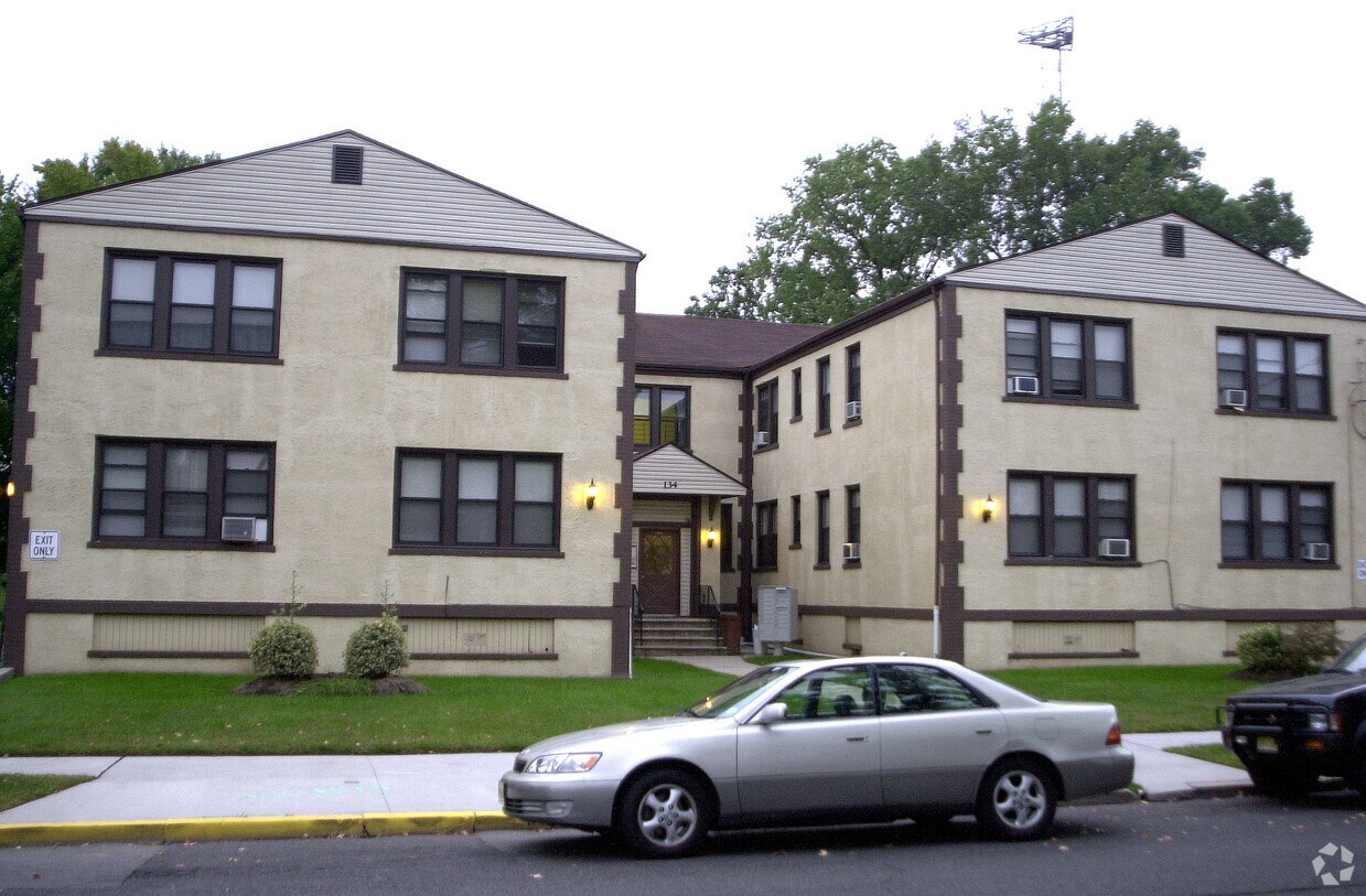 Foto principal - 134 E 7th Ave