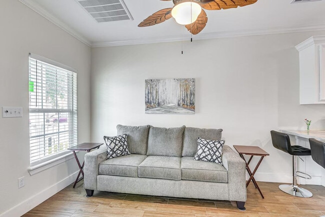 Building Photo - 1208 26th St