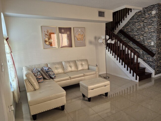 Foto del edificio - 1133 SE 13th Terrace