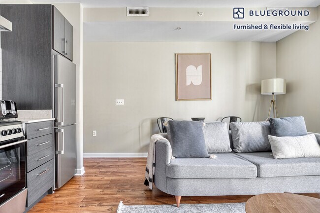 Building Photo - 1011 4th St NW