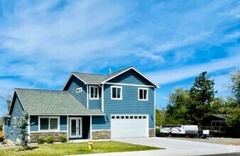 Building Photo - 7809 Markgraf Ln