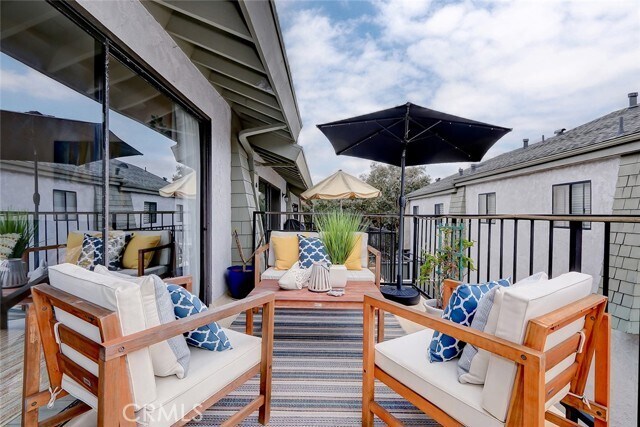 Foto del edificio - 222 S Irena Ave