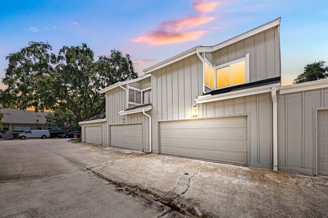 Foto del edificio - 7092 Greenway Chase St