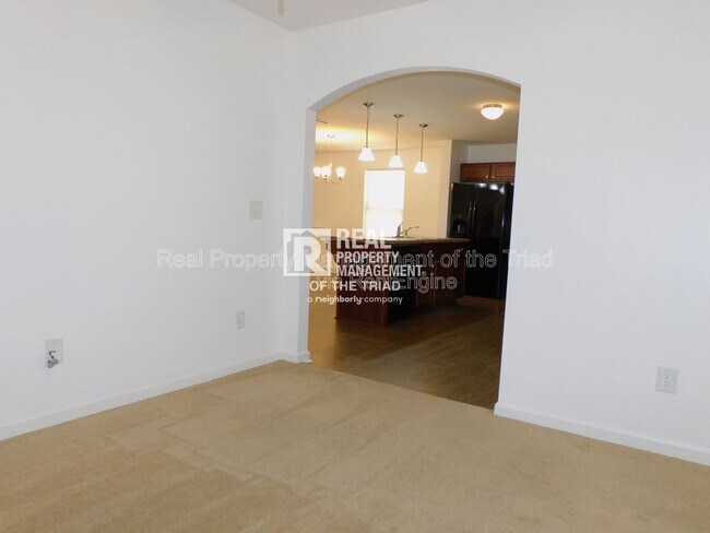 Foto del edificio - 5013 Red Poll Dr