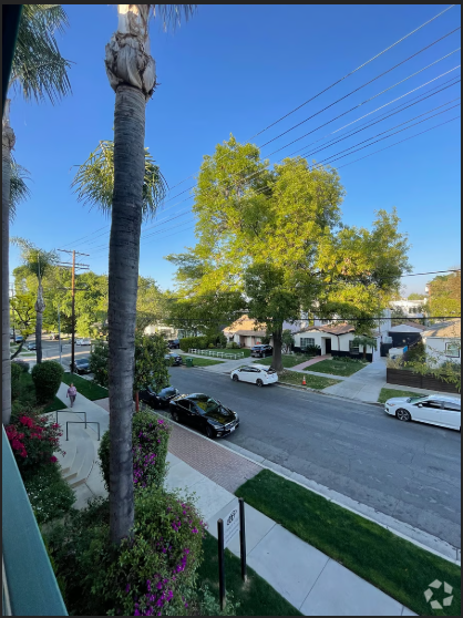 Building Photo - 4501 Cedros Ave