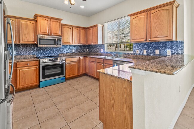 Foto del edificio - 3409 10th Ln W
