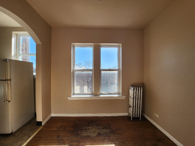 Building Photo - 10 N Long Ave