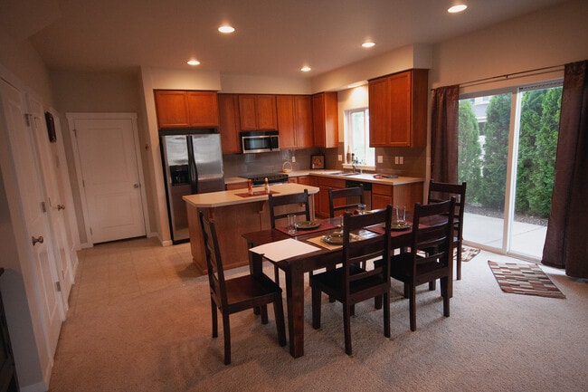 Foto del edificio - 1635 N Cirque Ln