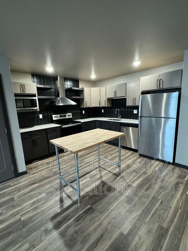 Foto del edificio - 226 E Greenfield Ln