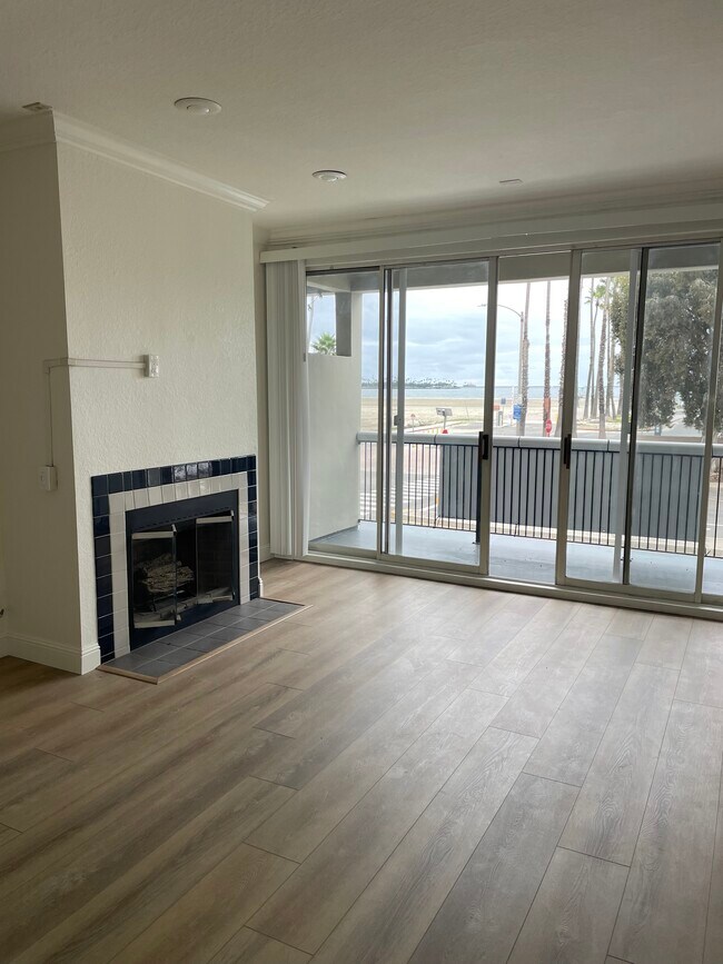 Foto del edificio - 5039 E Ocean Blvd