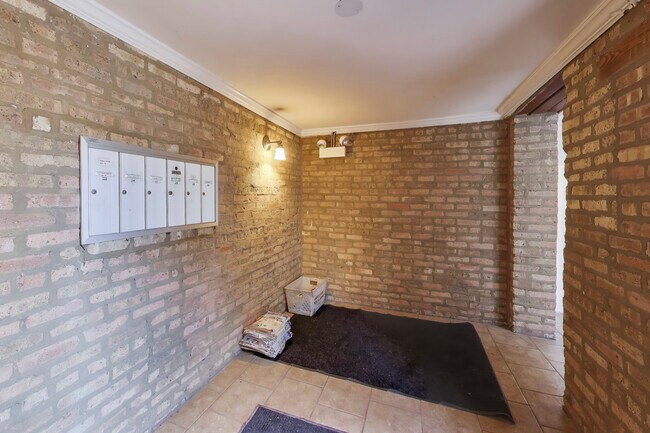 Foto del edificio - 4017 N Troy St