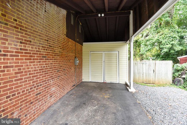 Foto del edificio - 6718 Old Chesterbrook Rd