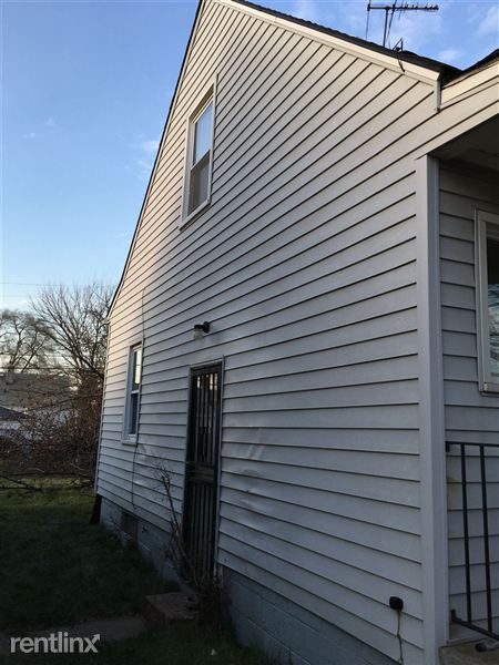 Primary Photo - 418 Frazier St