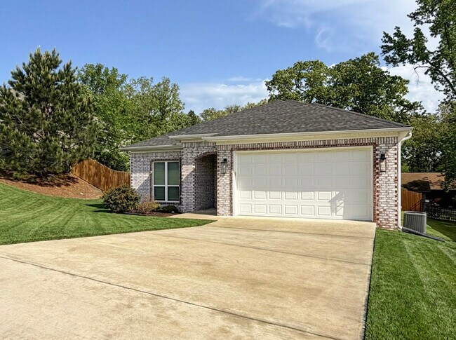 Foto del edificio - 3401 Village E Dr