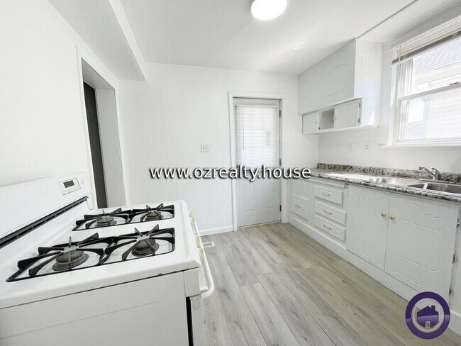 Foto del edificio - 1519 Vinal St