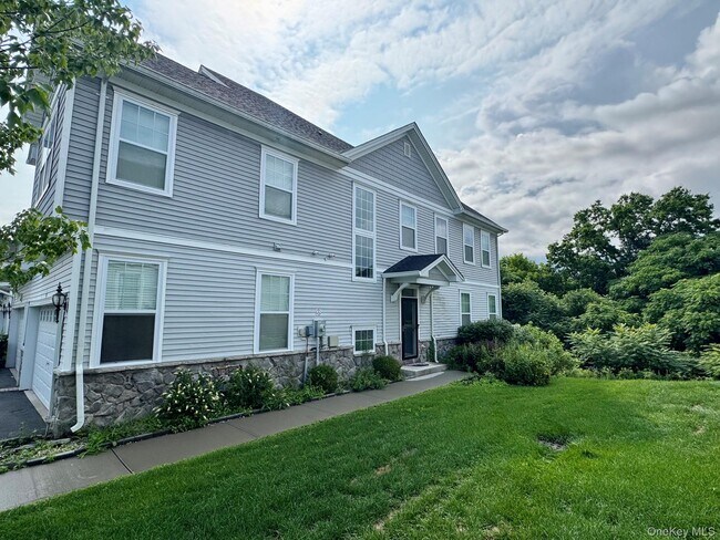 Building Photo - 95 Meadow View Dr