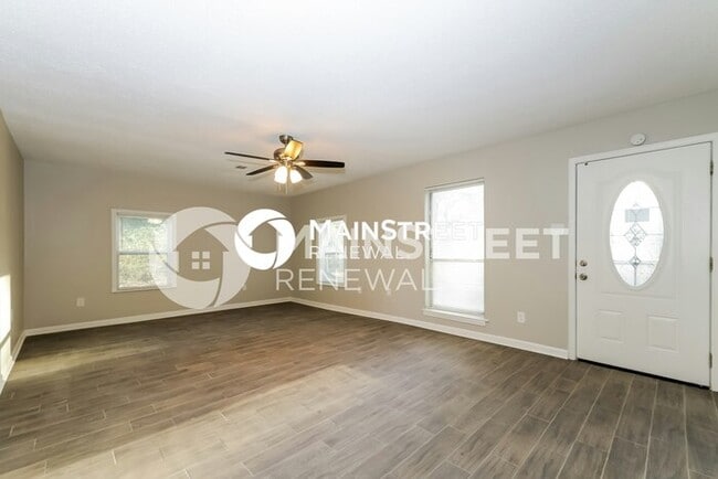 Building Photo - 3 Bedroom Pet-Friendly Home in Horn Lake, MS with Main Street Renewal