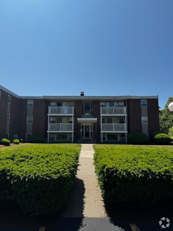 Building Photo - 30 Worthen St