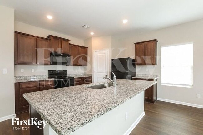 Building Photo - 974 Walnut Creek Cir